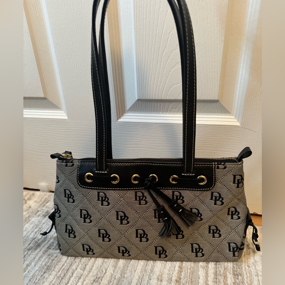 Dooney & Bourke Purse